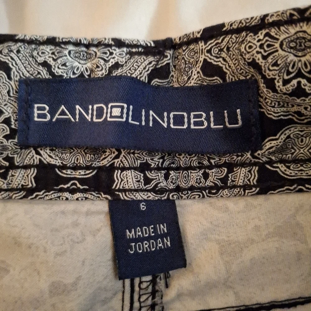 Bandolino Blu Women's Stylish Black And White Paisley Patterned Cropped Pants